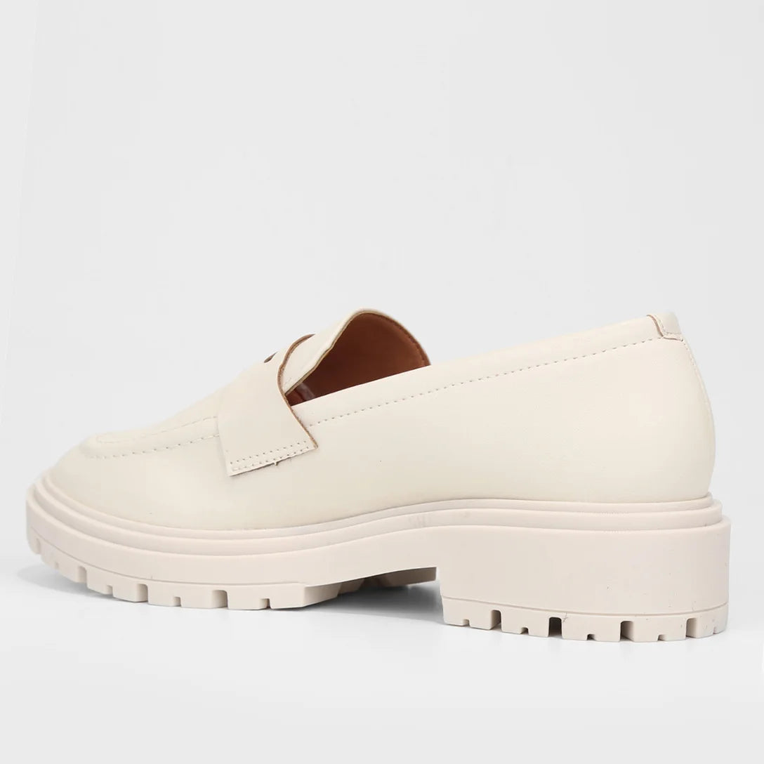 Loafer Vizzano Salto Baixo Tratorado Feminino – Off White - Imagem 4