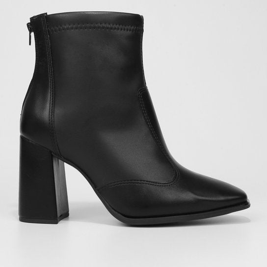 Bota Cano Curto Vizzano Bico Quadrado – Preto