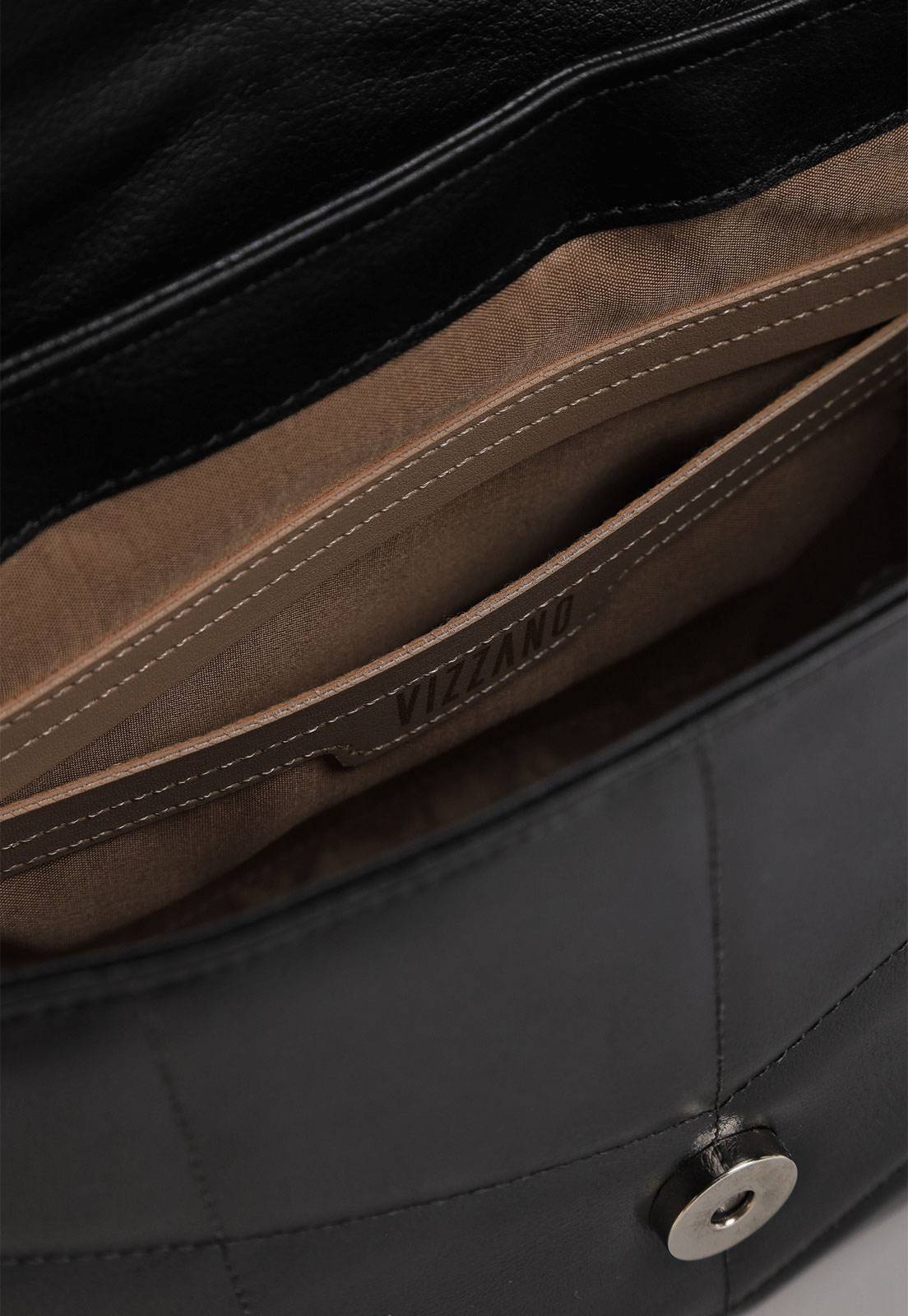 Bolsa Tiracolo Vizzano Matelassê Preta - Imagem 6