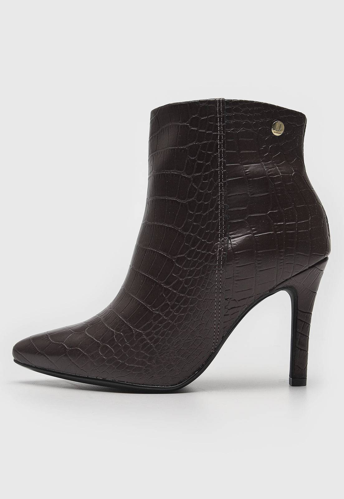 Bota Vizzano Matelassê Cano Curto Feminina – Preto - Imagem 3