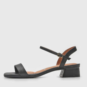 Sandália Vizzano Salto Grosso Preta