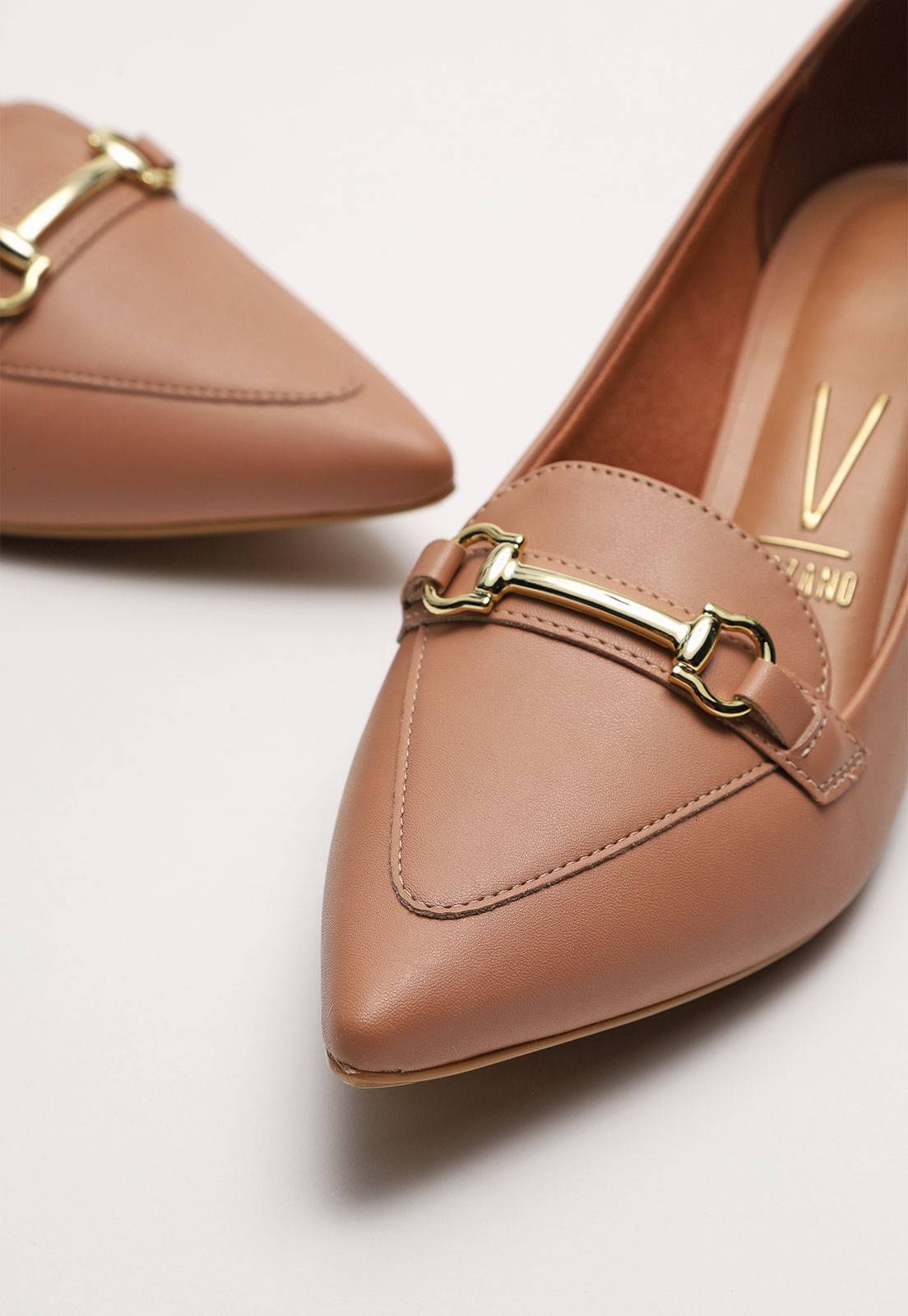 Scarpin Vizzano Salto Grosso Preto - Imagem 8